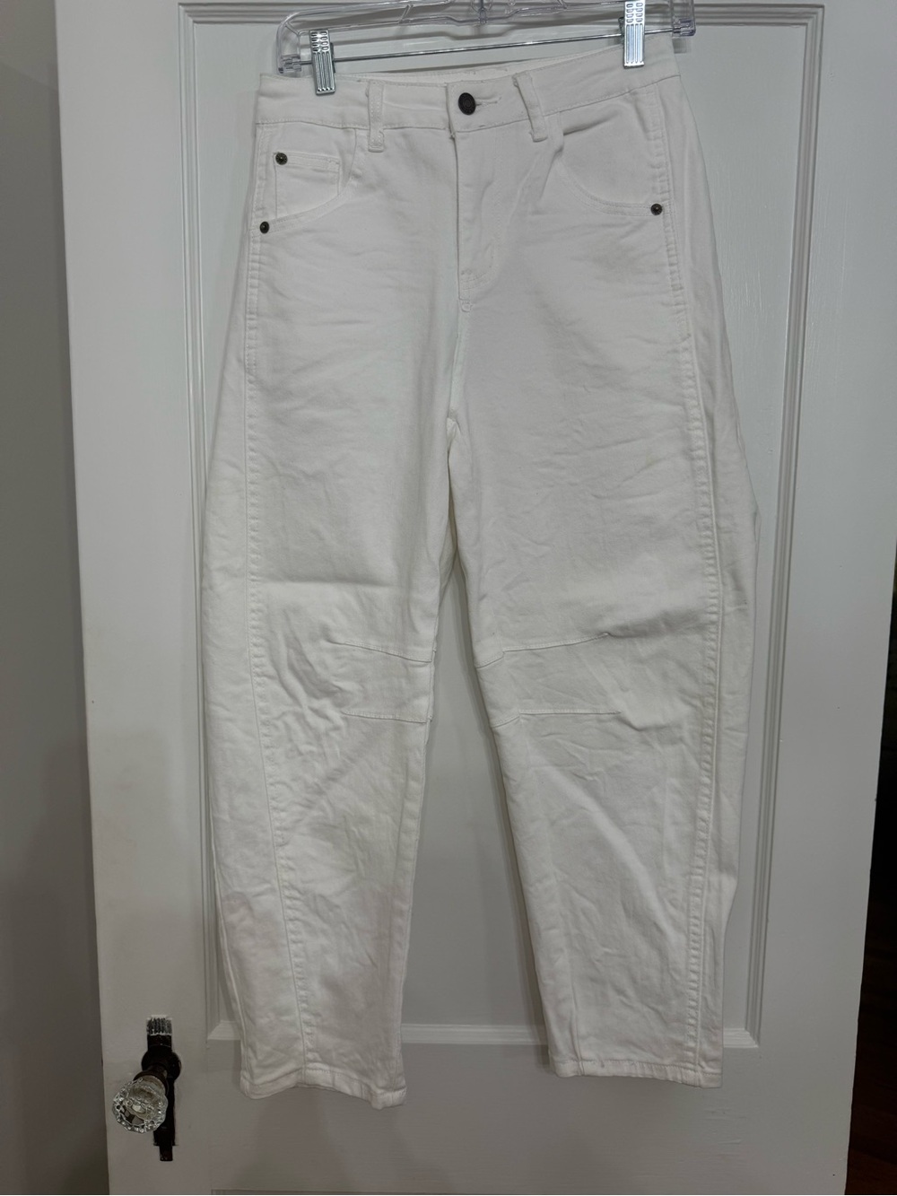 Women’s white denim barrel jeans small